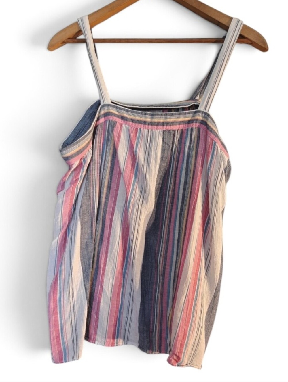 :L: Love by Gap Striped Summer Top.